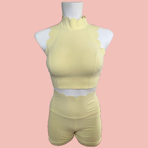 Wiskii Active Set – Lemon Scalloped Edge Sports Bra & Shorts M